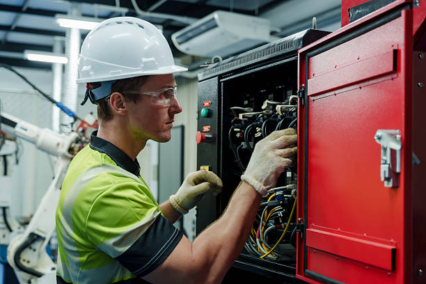 24/7 Emergency Outlet Repair experts in East Helena, MT